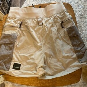 Lululemon women’s hiking shorts 6